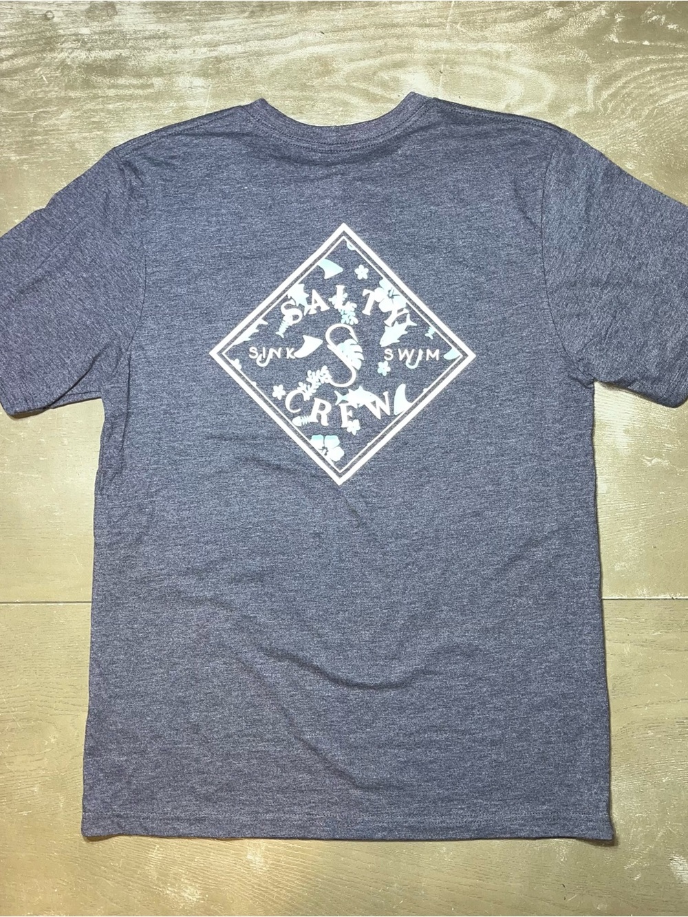 Salty Crew Grey Blue Fishing Sink Swim Short Sleeve Tee Shirt Boys NWT XL - Picture 4 of 5